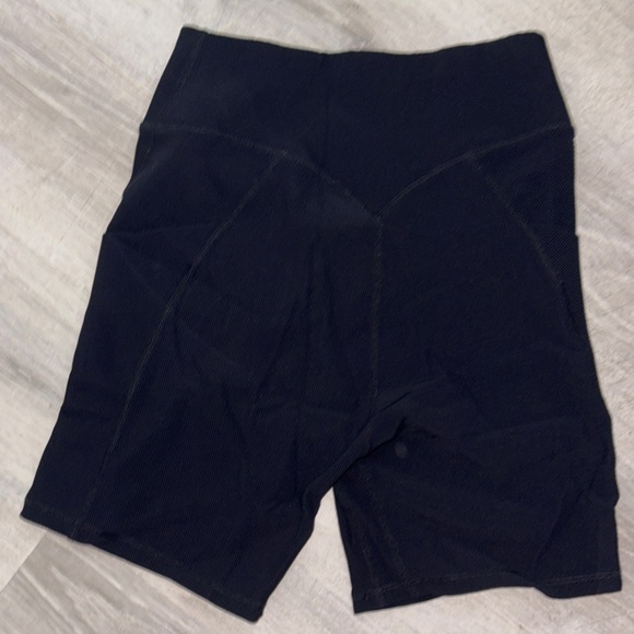 Women's Amazon Black High-Waisted Shorts - Picture 3 of 5